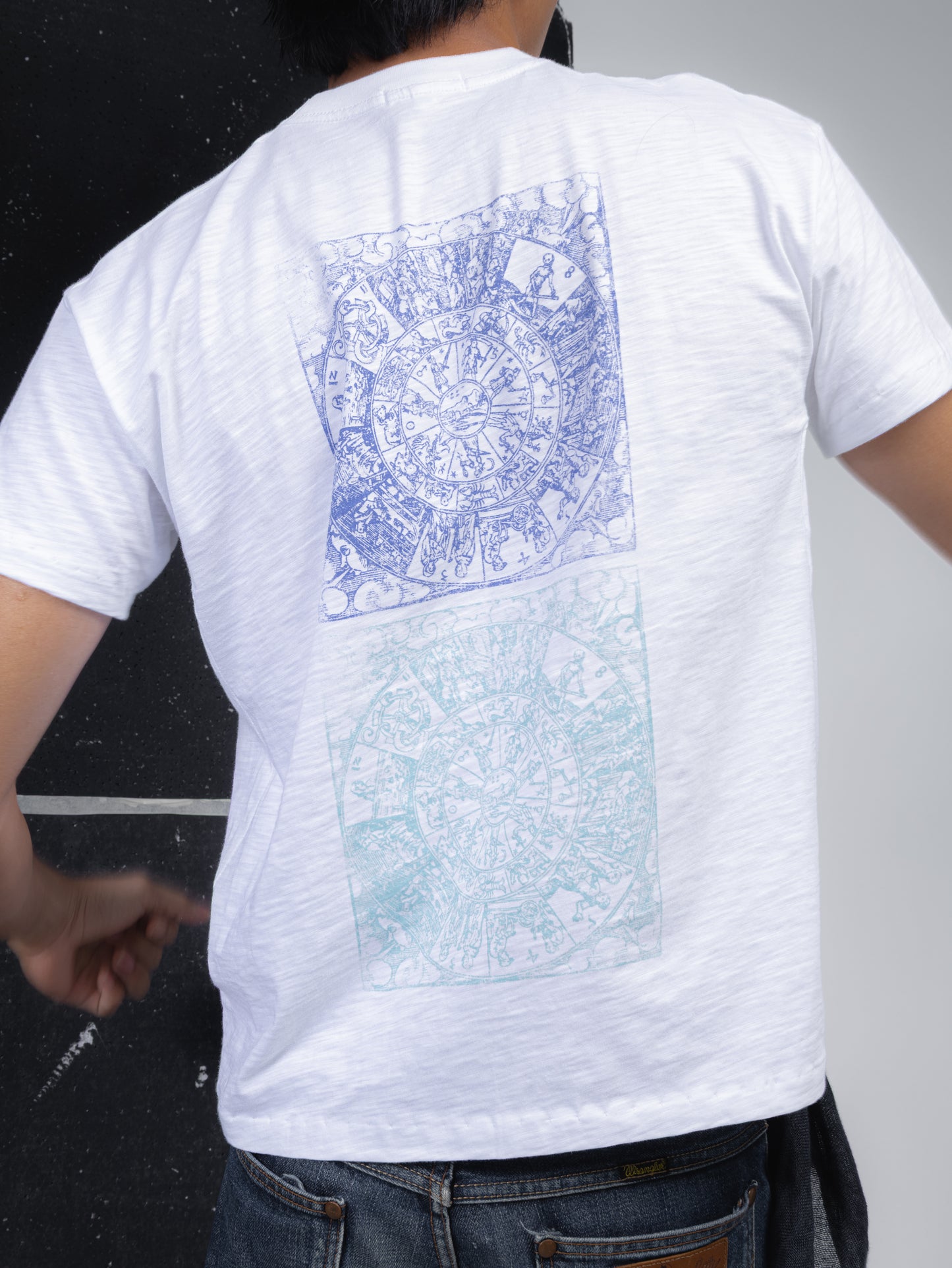 'Root' White T-shirt